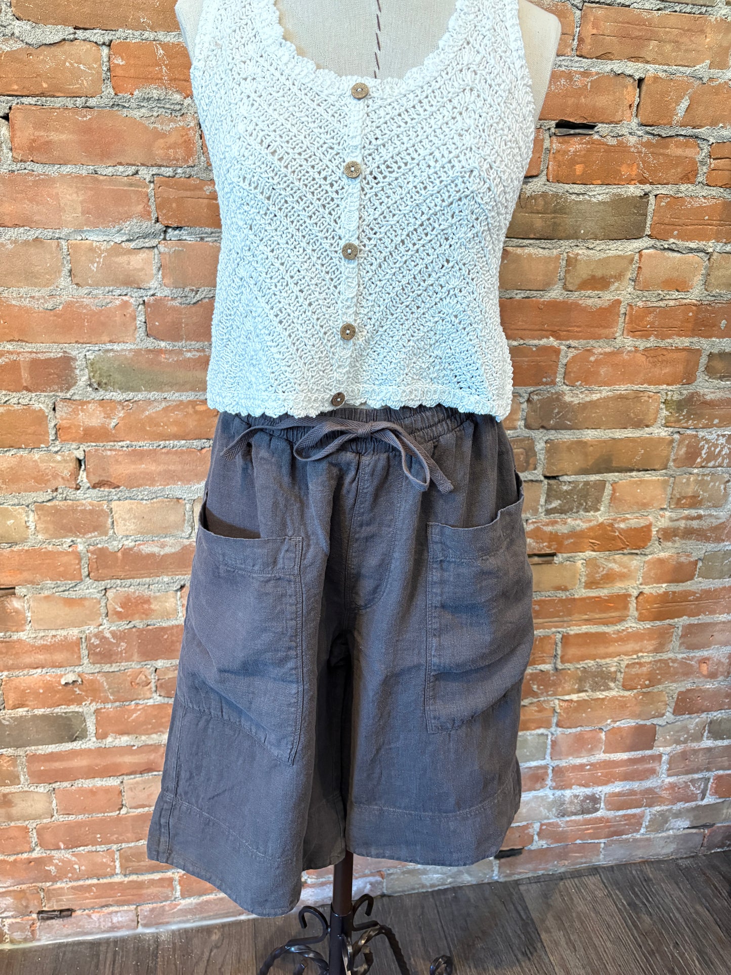 11030 Patch Pocket Shorts | Black Coffee