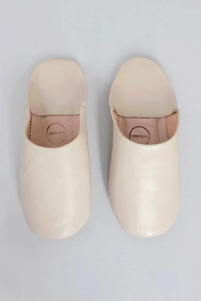 Moroccan Babouche Basic Slippers | Chalk