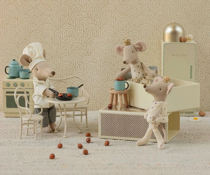 Small Mouse Cafe Set - Off White