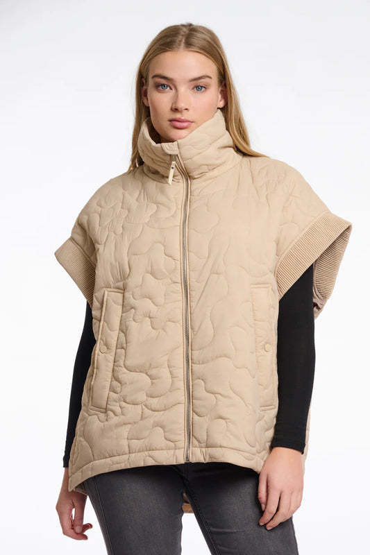 Caitlyn Quilted Cape