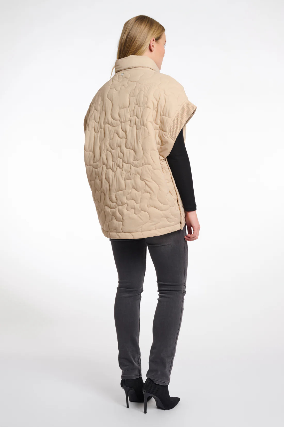 Caitlyn Quilted Cape