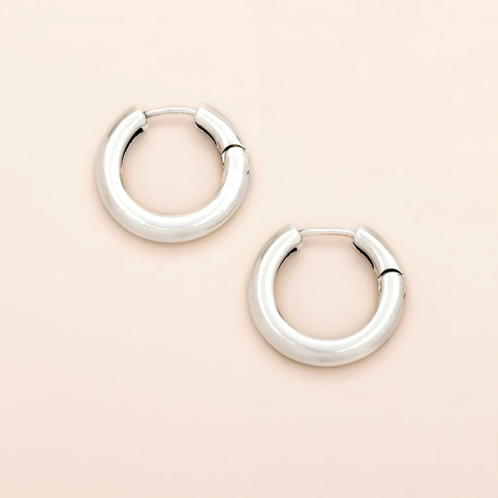 Med Stellar Hoop Sterling Silver - Refined Earring Collection