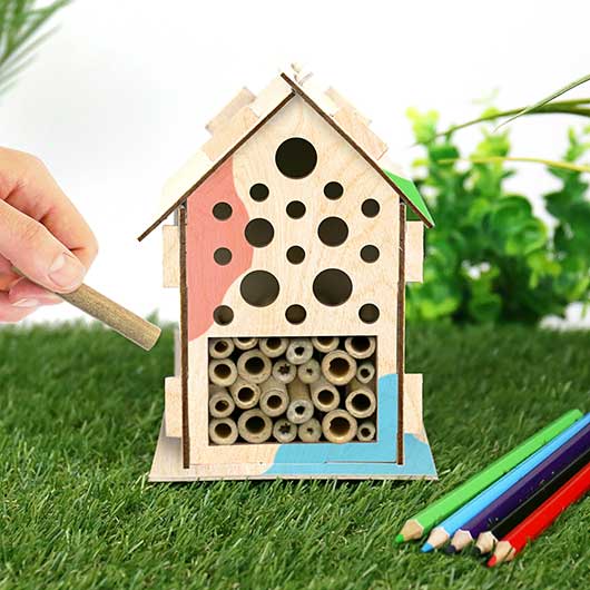 Handmade Habitat - Bug Hostel