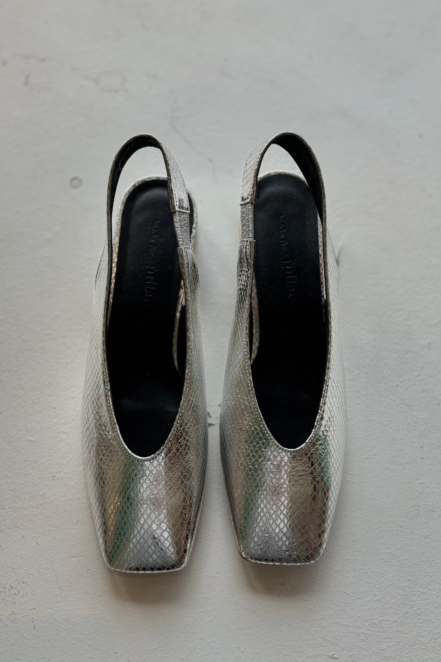 THE HALLE Slingback Flats | Silver