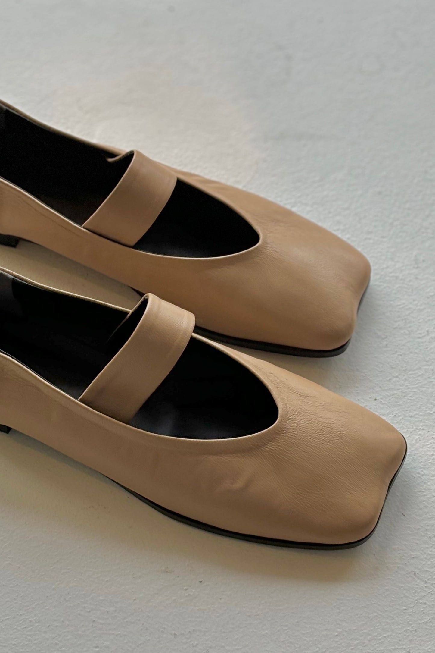 THE WINONA Nude Ballet Flats