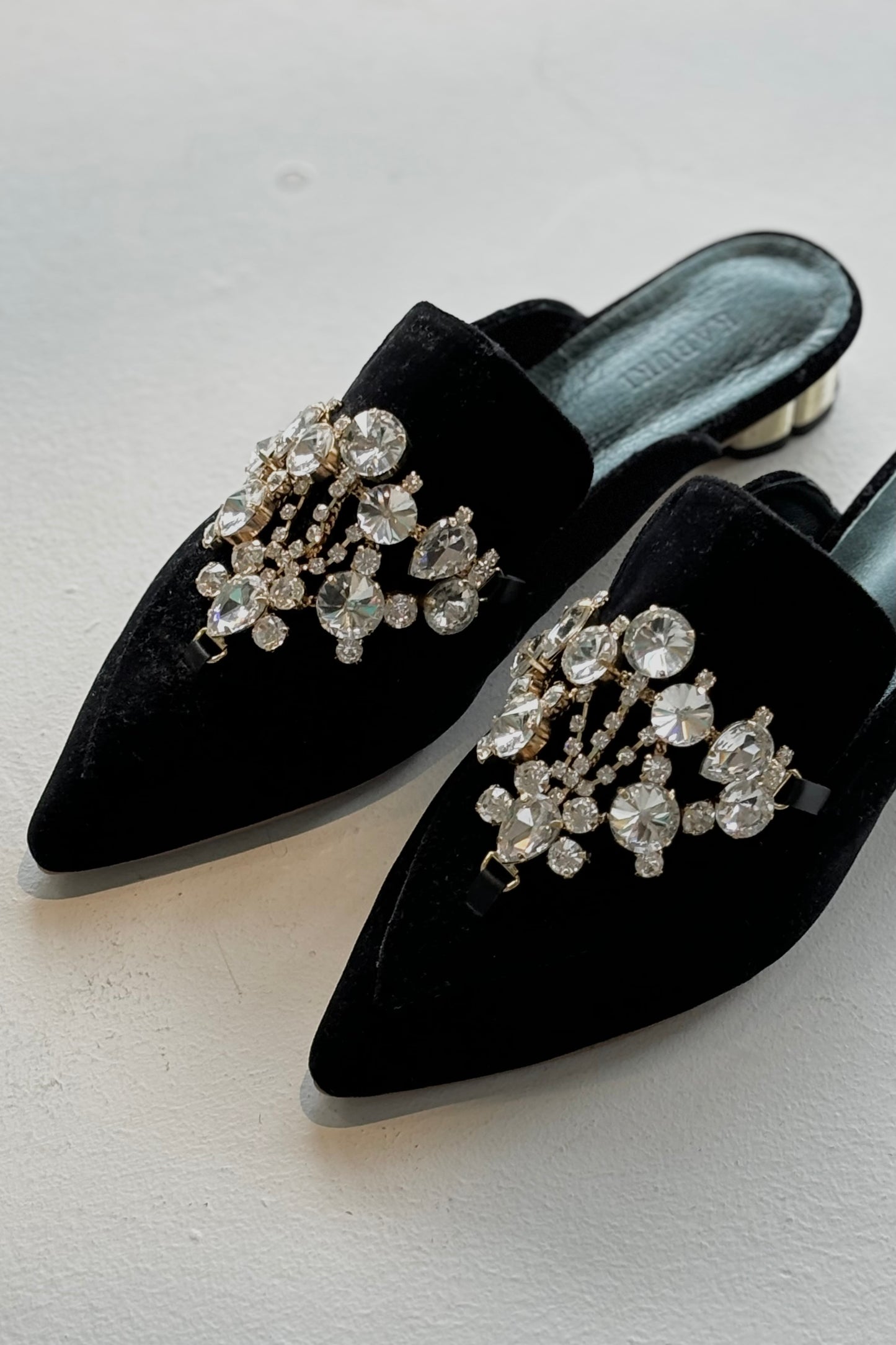 THE LOUIS Jeweled Velvet Mule | Black