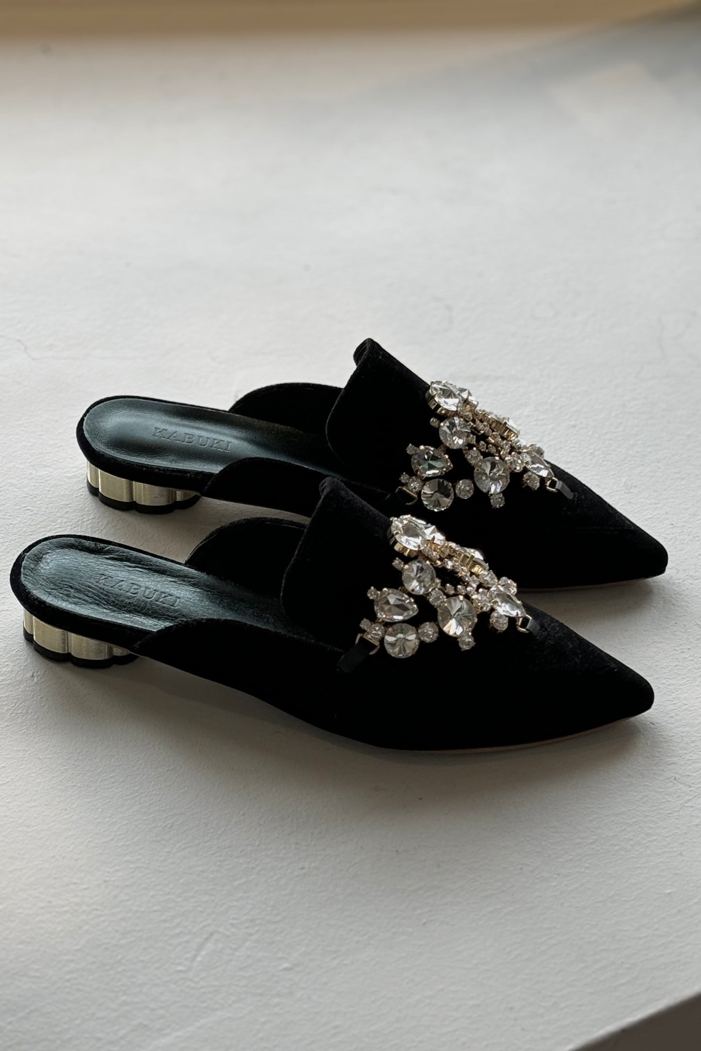 THE LOUIS Jeweled Velvet Mule | Black