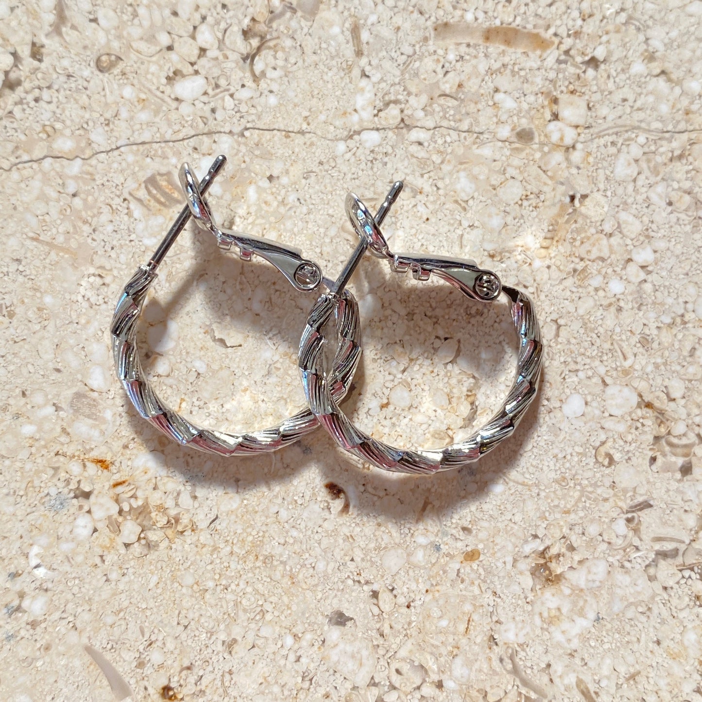 Yui Hoop Earrings