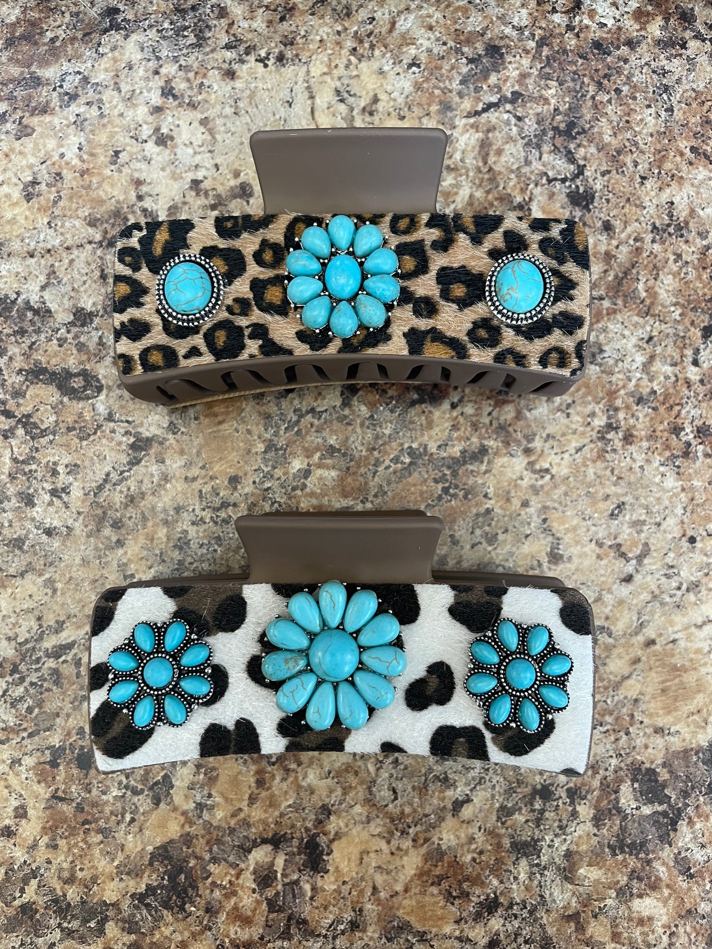 Western Daisy Claw Clip - Medium