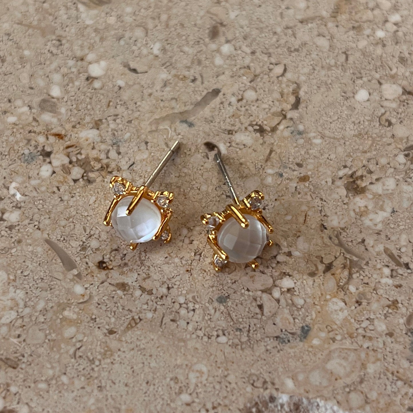 Mari Stud Earrings