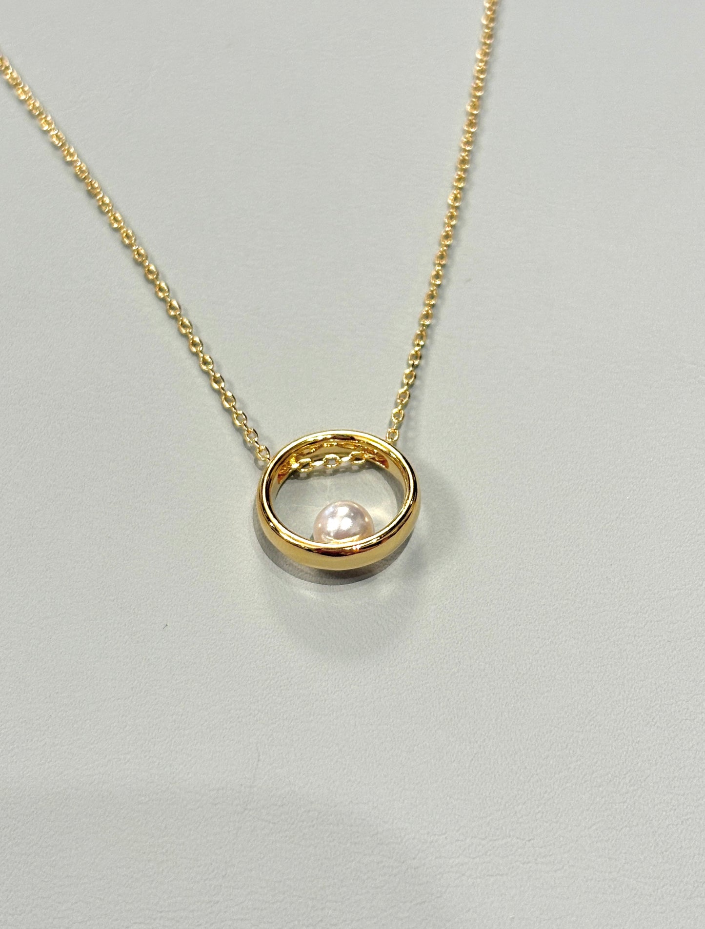 Halo Pearl Necklace