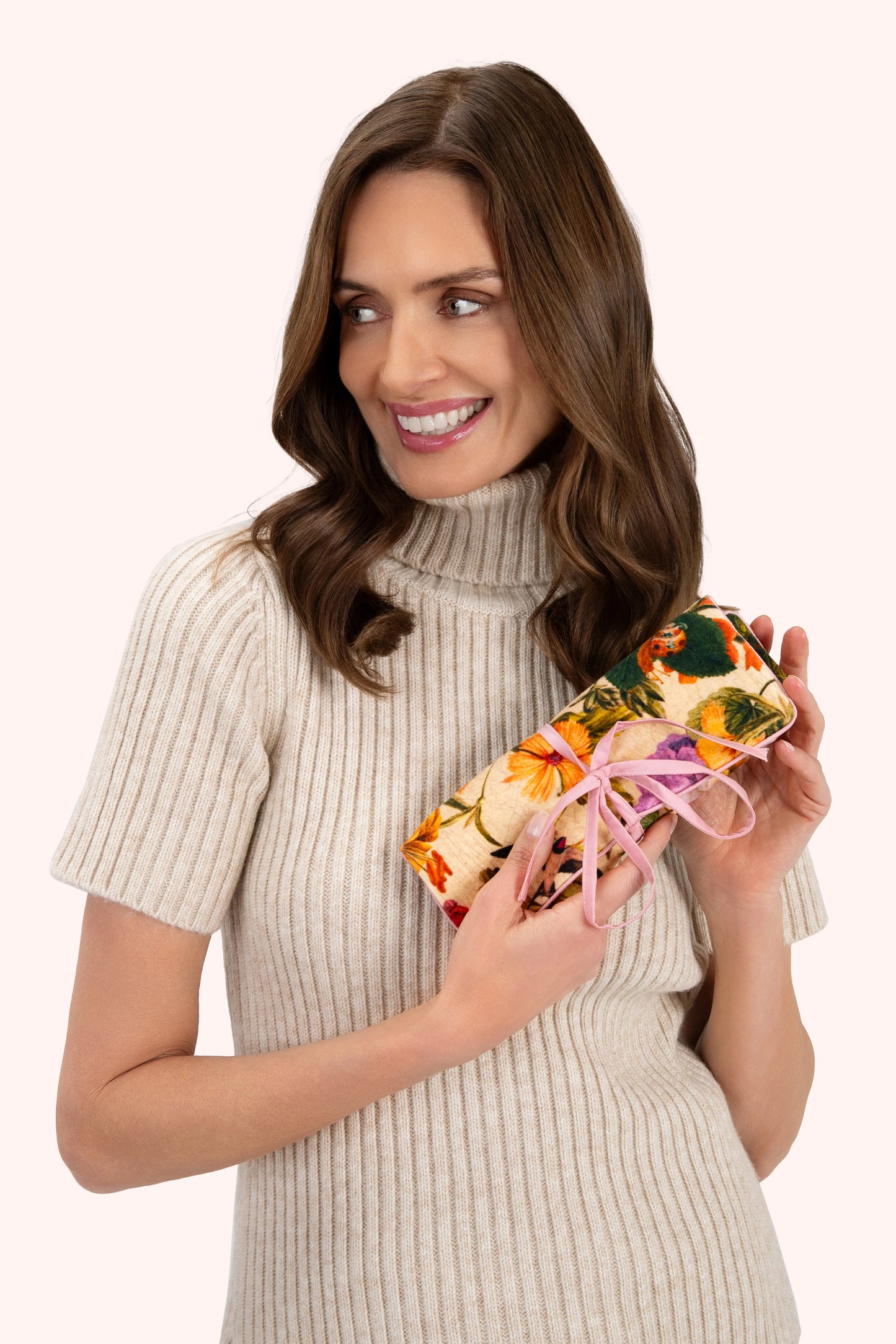 Jewelery Roll Cream Posy