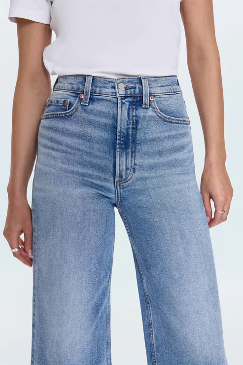 Lana Crop High Rise Ultra Wide Jean | Bistro
