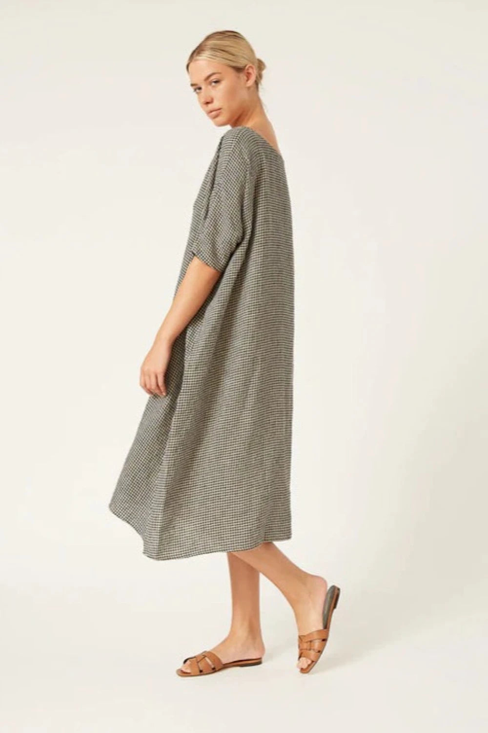 AMIRA Linen Dress