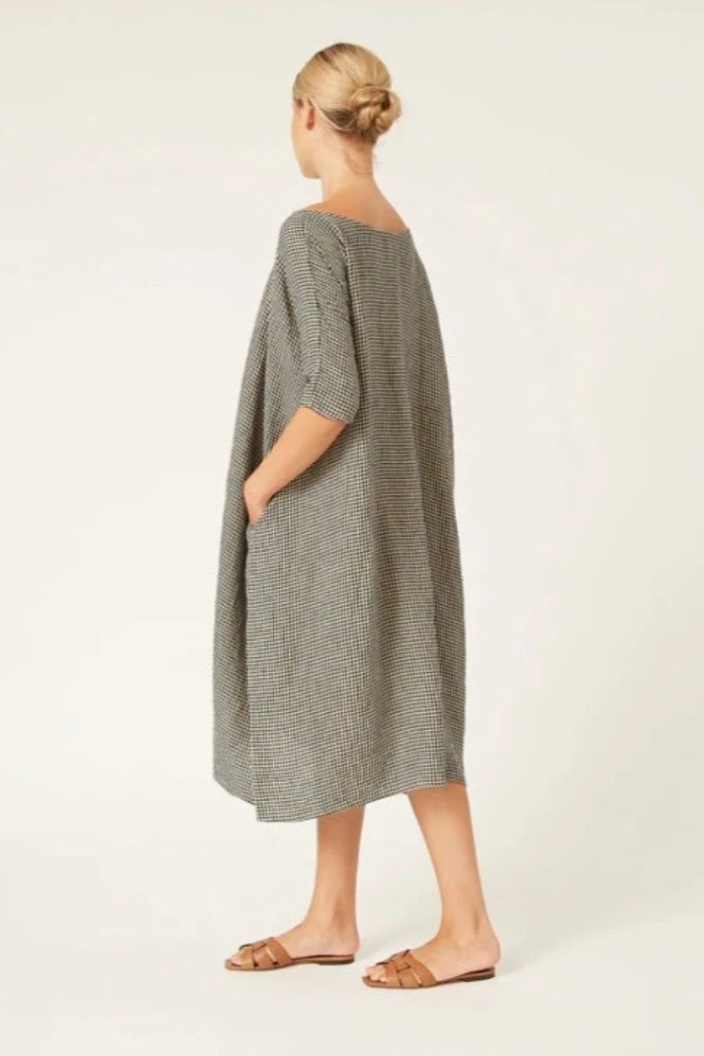 AMIRA Linen Dress