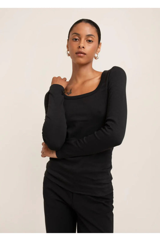 Toni Square Neck