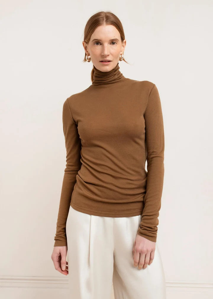Eva Turtle Neck