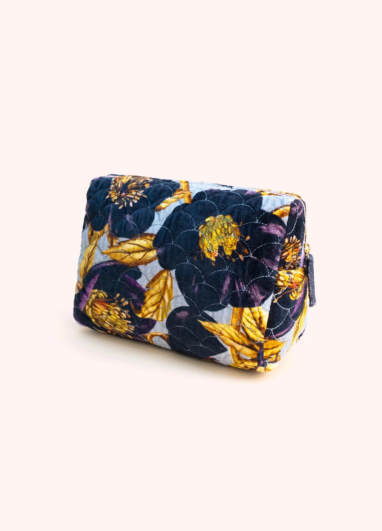Velvet Washbag - Hellebore Quilted