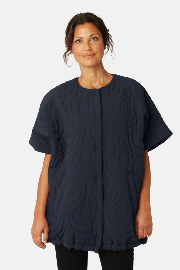 Short Quilted Cape | Dark Indigo
