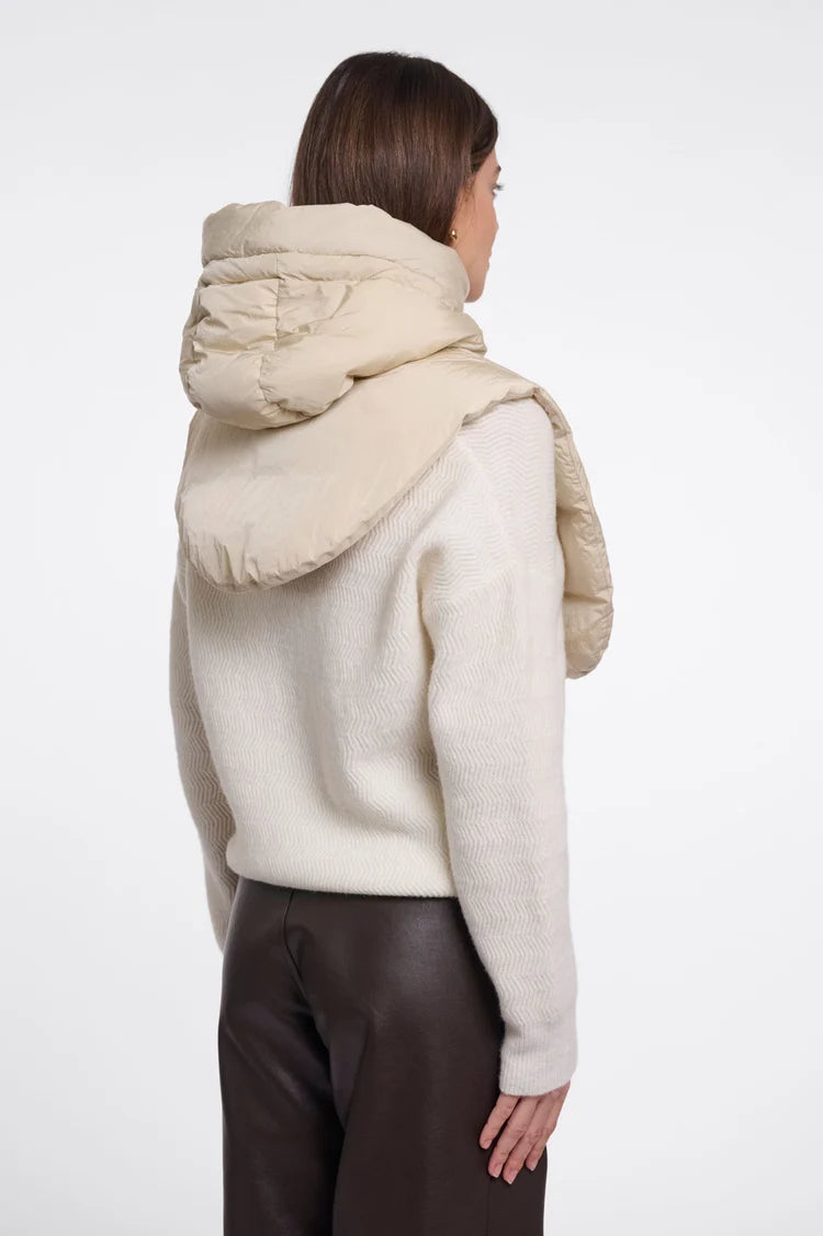 Tabita hood collar
