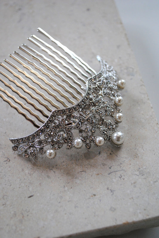 The Diana Comb