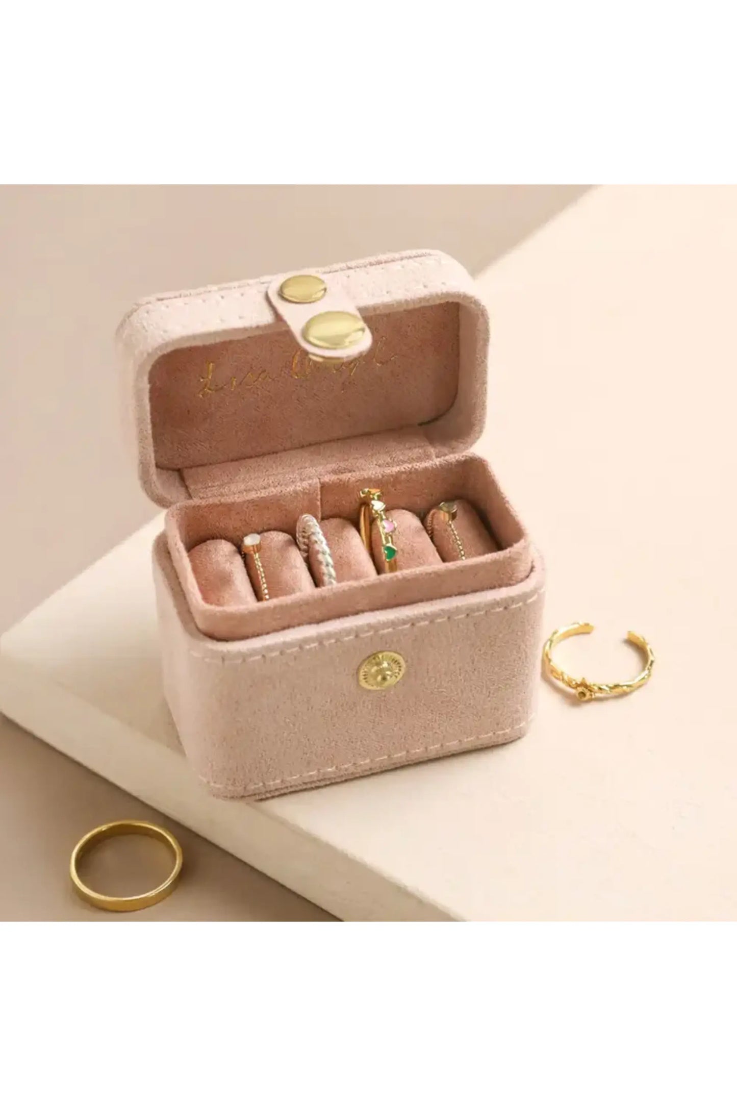 Embroidered Flowers Petite Velvet Travel Ring Box