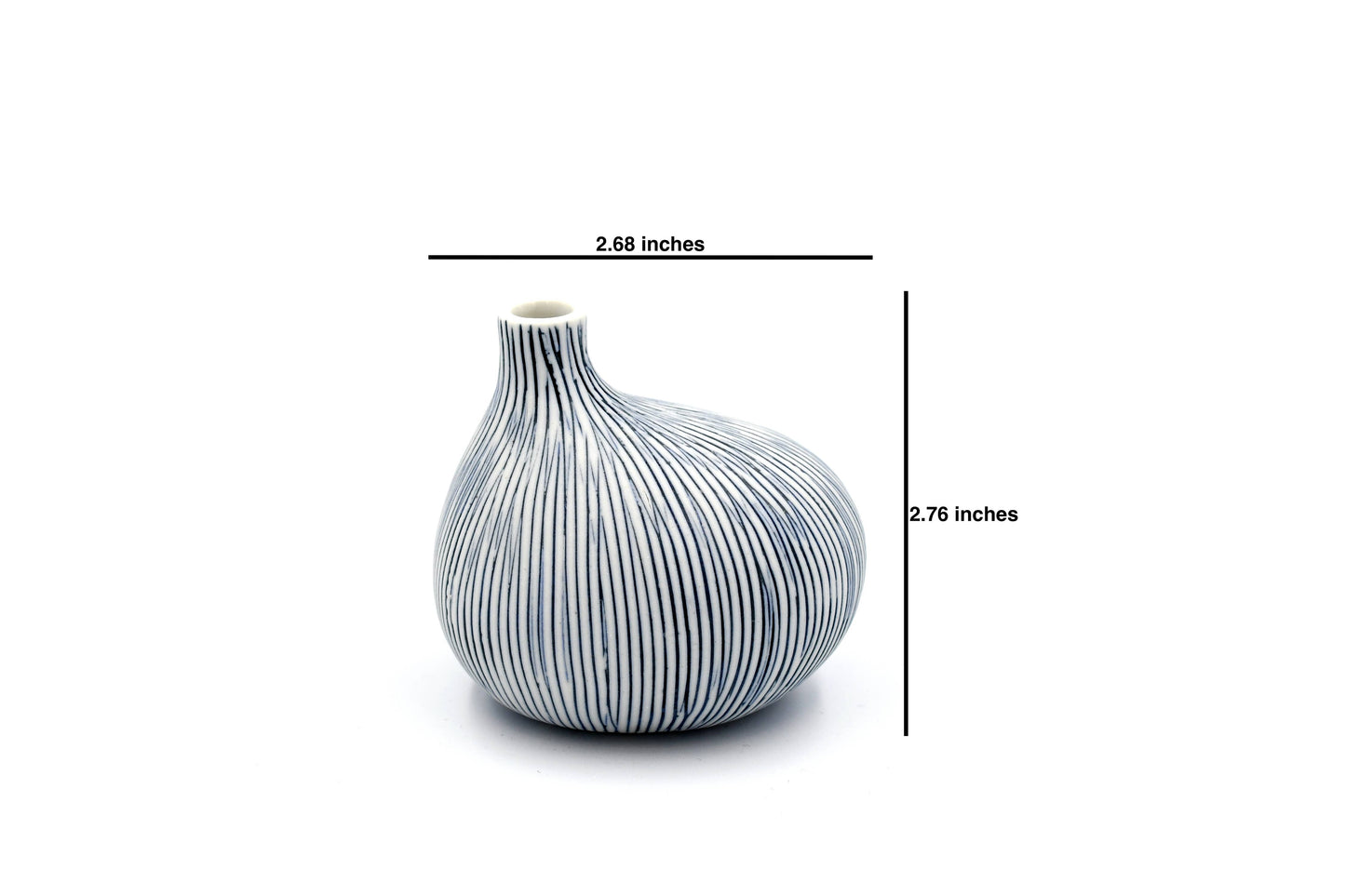 Omo Mini Handcrafted Porcelain Bud Vase