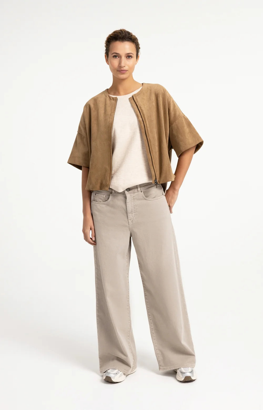 Denim Jeans W/ Wide Legs and Distinctive Waistband