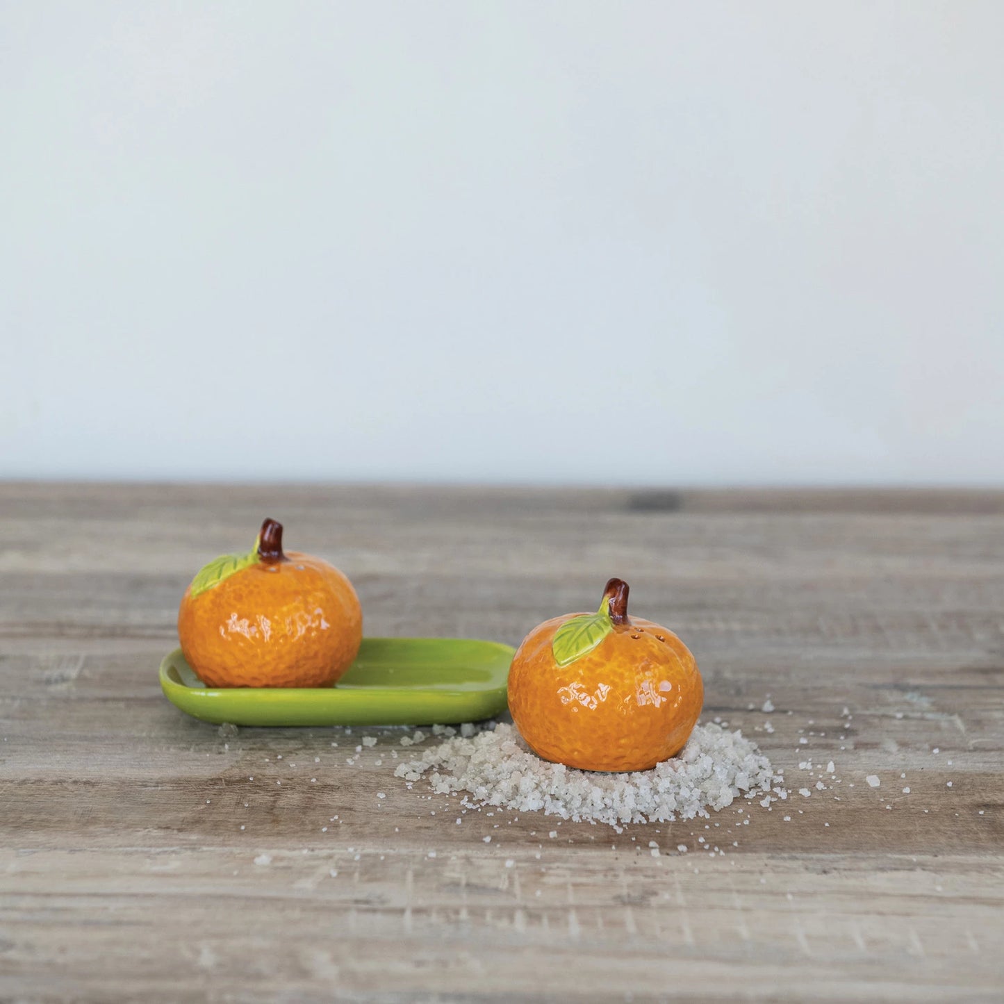 Clementine Shaped Salt & Pepper Shakers with Tray