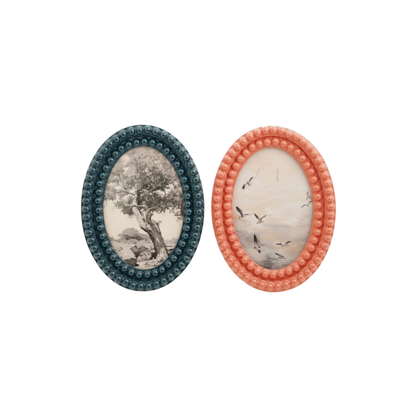 Oval Resin Bobbin Photo Frame, (Holds 4" x 6" Photo)