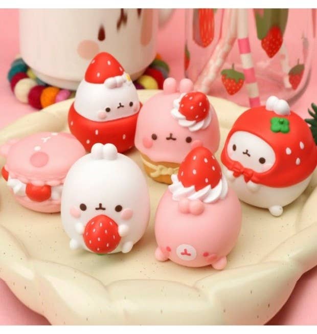 Molang loves strawberries Random Figure Box