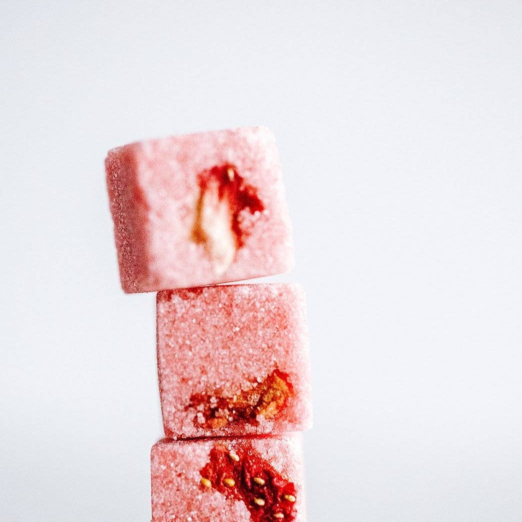 STRAWBERRY | LUXE Champagne Cubes MINI