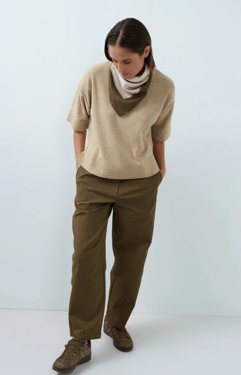 Fine knitted oversized T-shirt with half-length sleeves