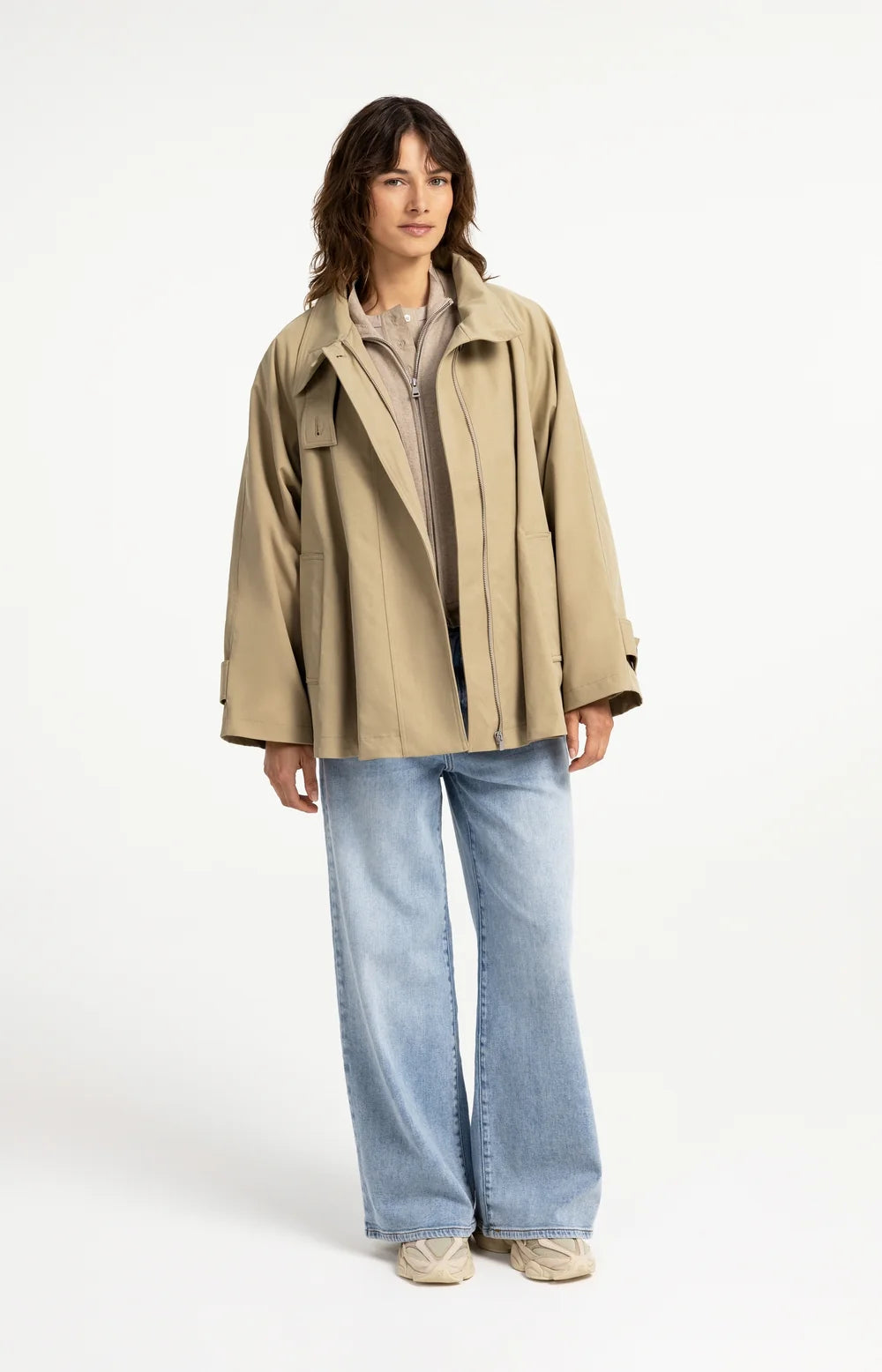 Jacquard knitted cardigan with zip closure