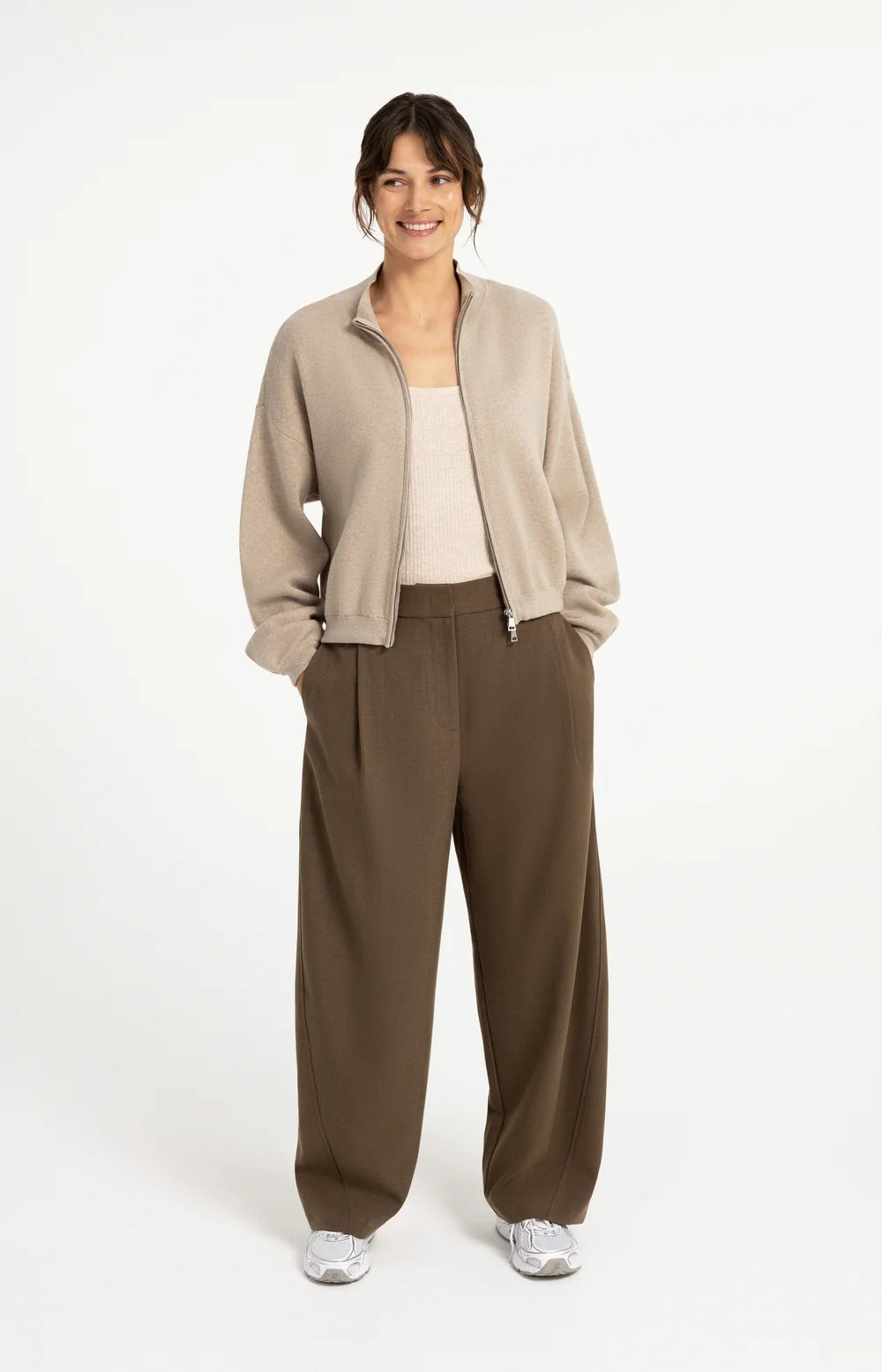 Jacquard knitted cardigan with zip closure