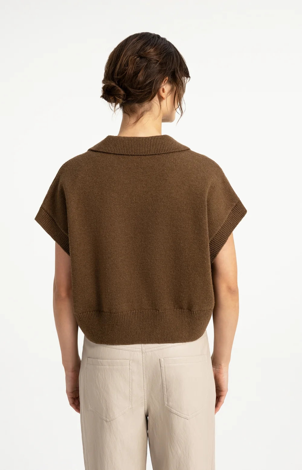 Knitted spencer with collar and short sleeves