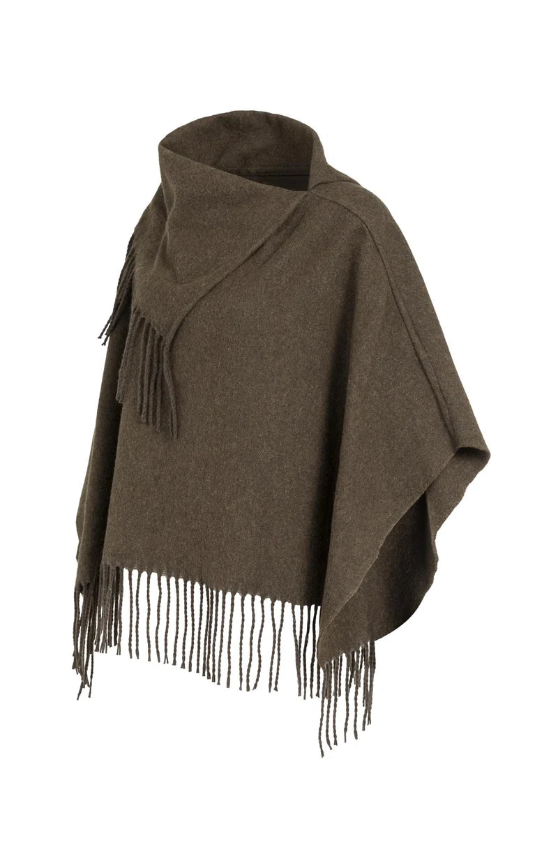 Poncho with Twisted Fringes