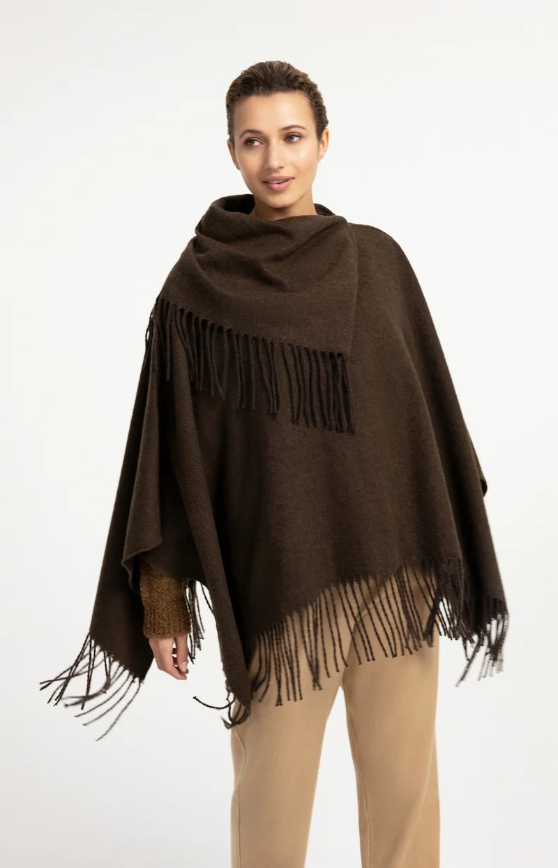 Poncho with Twisted Fringes