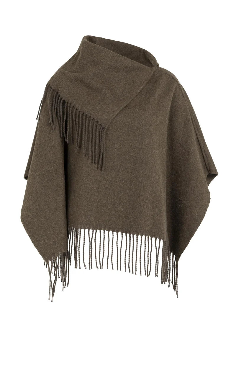 Poncho with Twisted Fringes