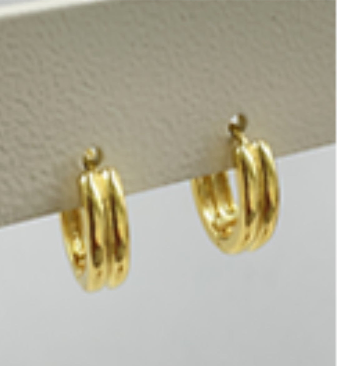 Cara Hoop Earrings