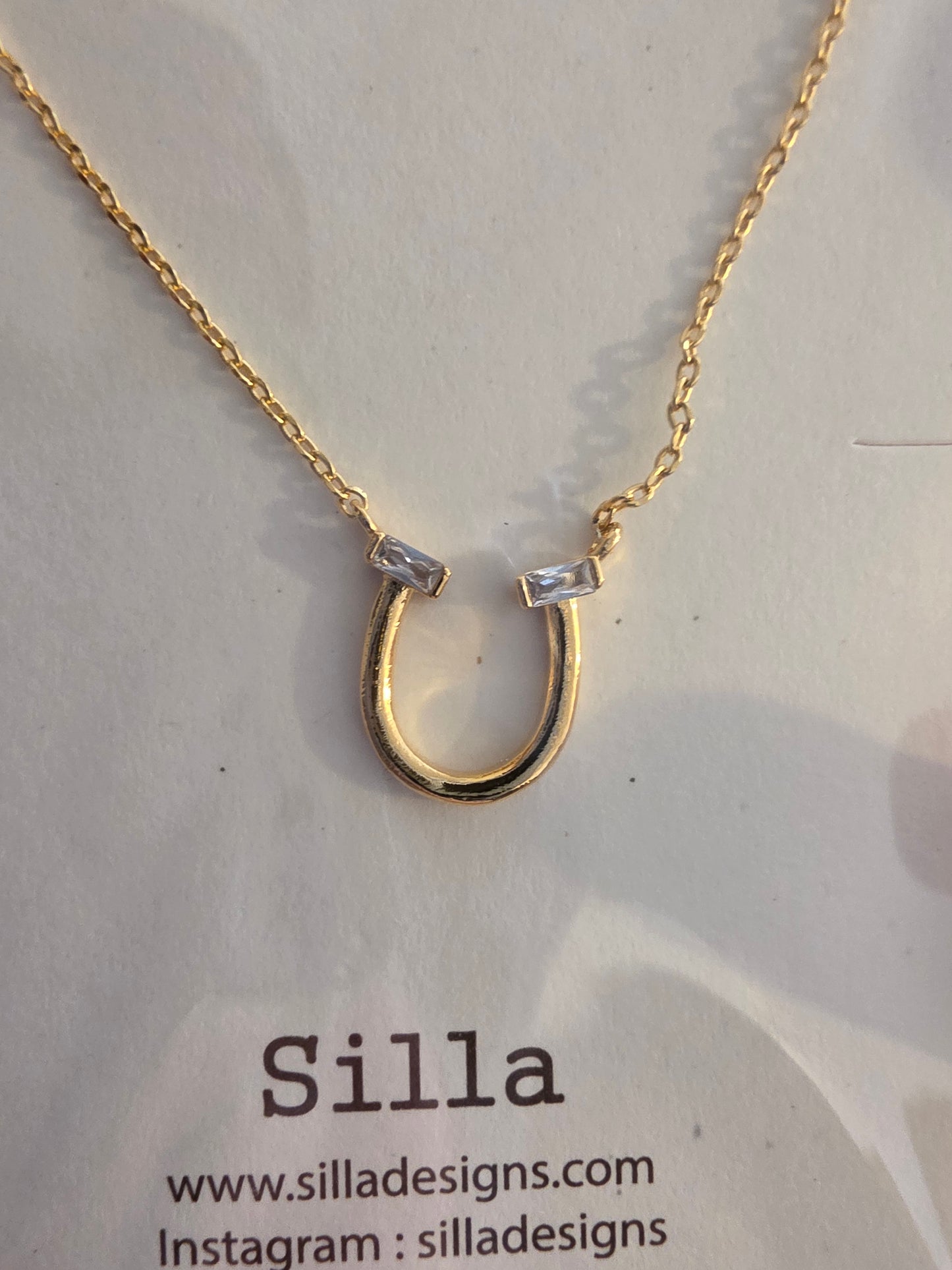 Horseshoe Necklace