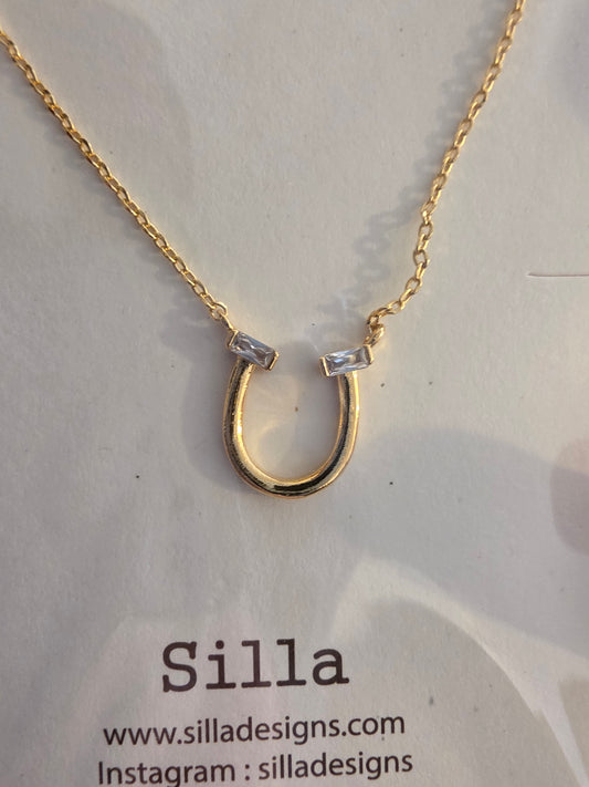 Horseshoe Necklace