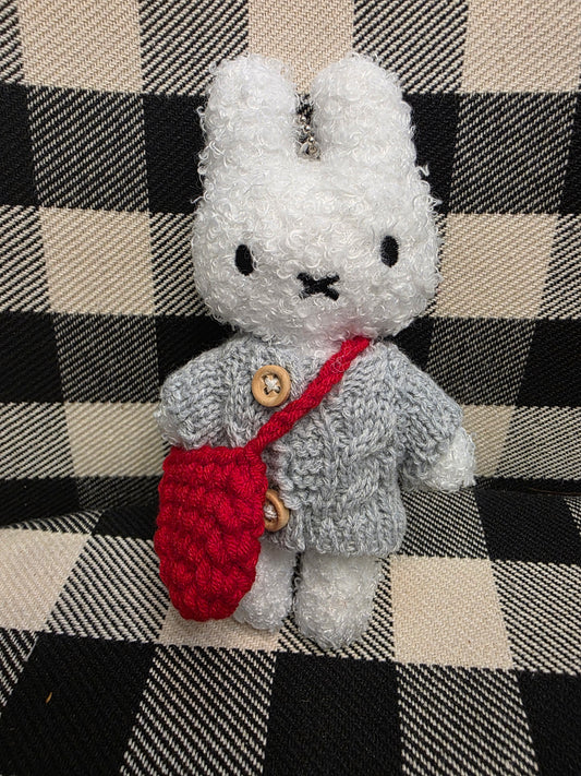 Maffy with Sweater and Bag