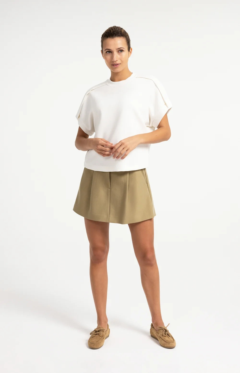 Sleeveless sweatshirt with pleated shoulder detail