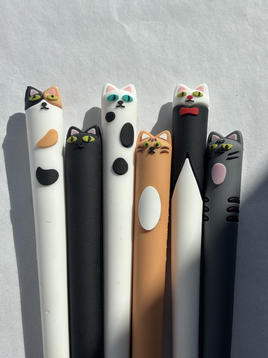 Hypnotizing Cat Pen