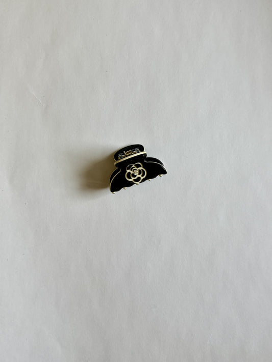 Mini Flower Claw Clip