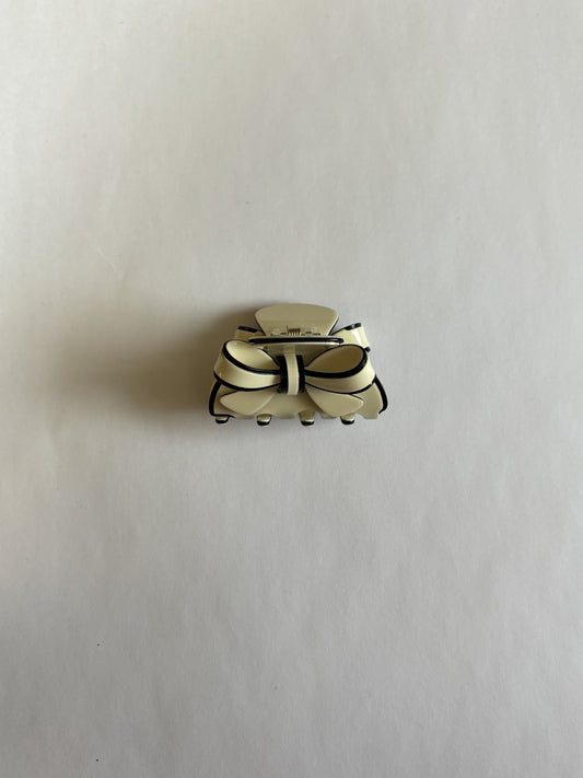 Small Bow Claw Clip
