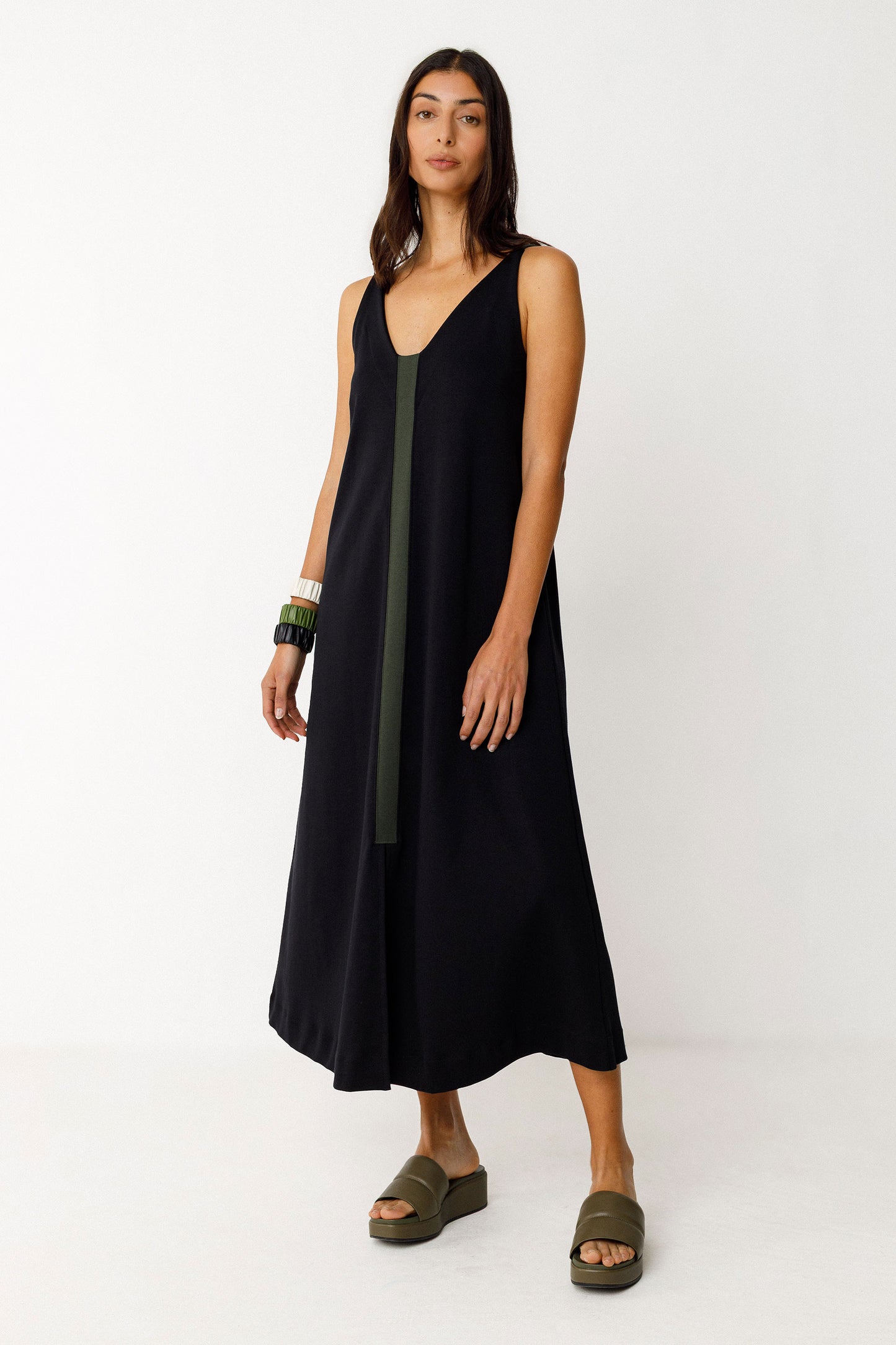 Zaine-Gots Dress - Black