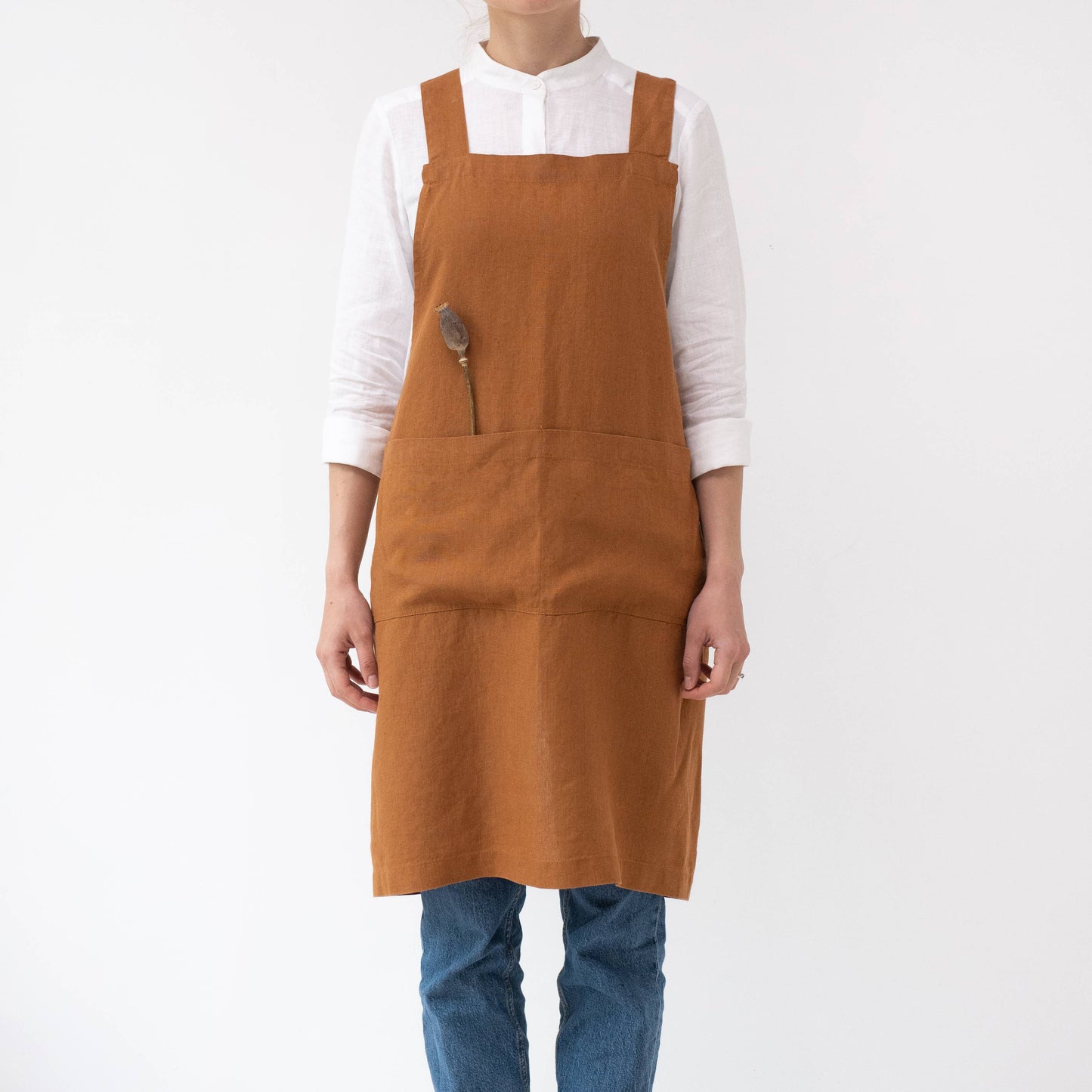 Crossback Apron | Hazelnut Linen