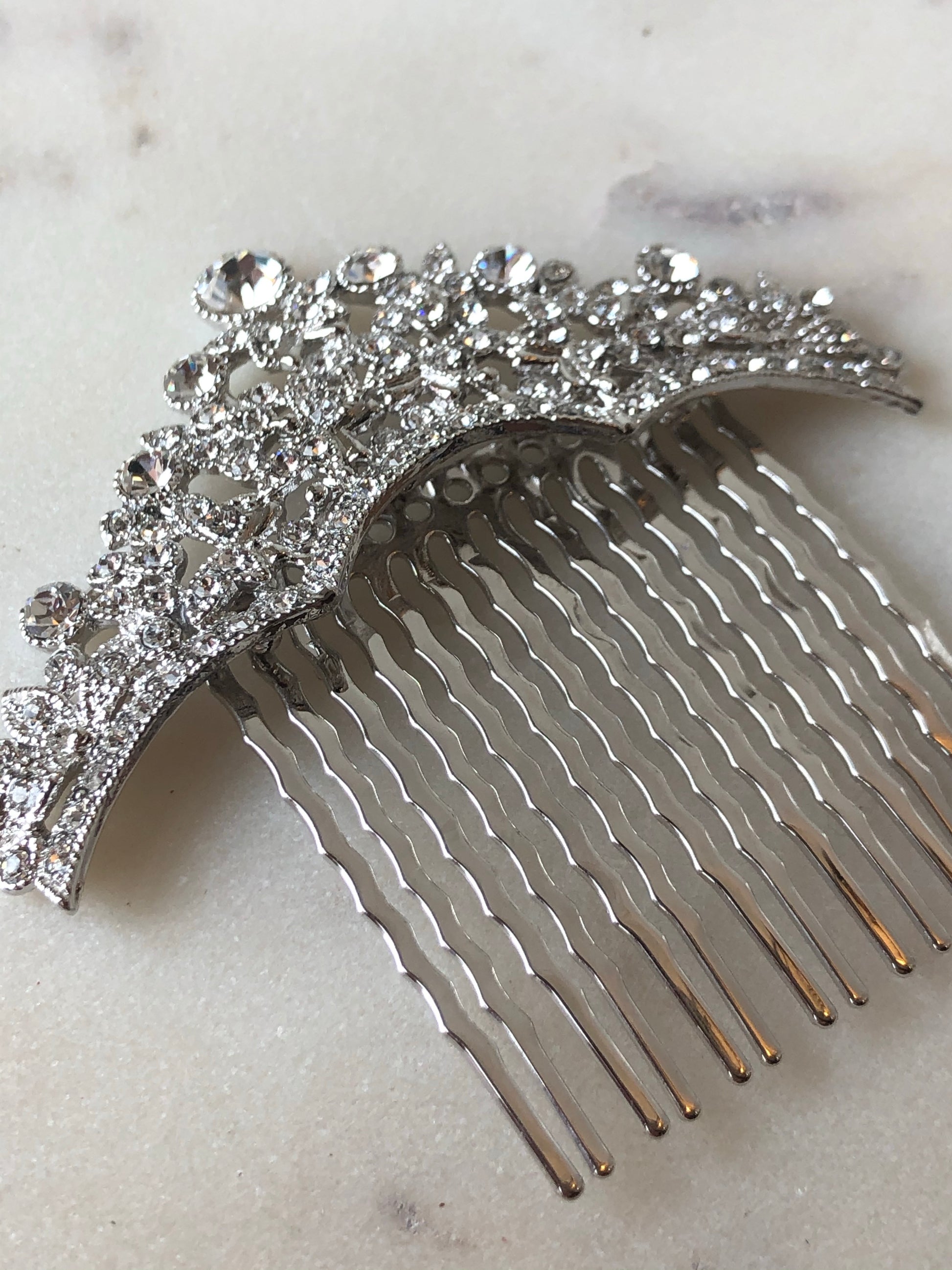 Sara Wedding & Graduate Hair Comb